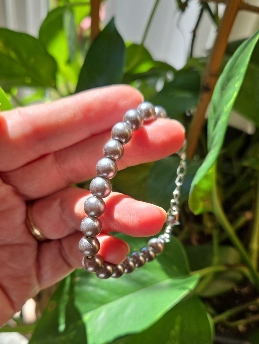 Silver Beaded Women's Bracelet - Elegant Metallic Pearl Finish
